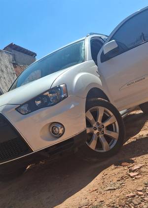 MITSUBISHI OUTLANDER 2.0 16V GASOLINA 4P AUTOMÁTICO